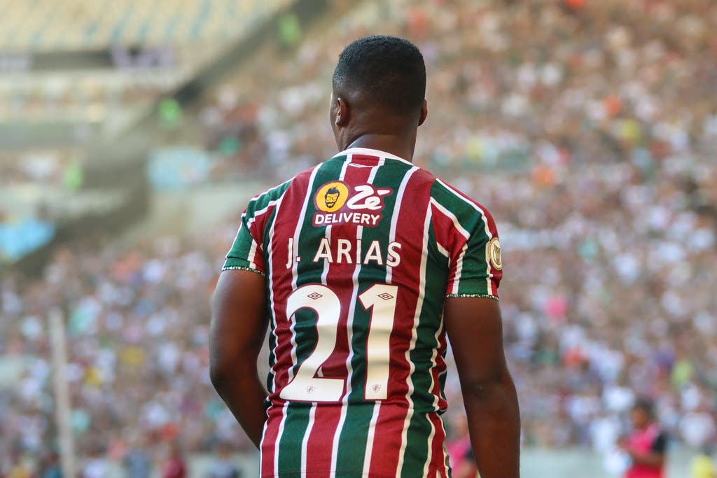 Fluminense Rejeita €12 Milhões por Arias: Estratégia ou Loucura?