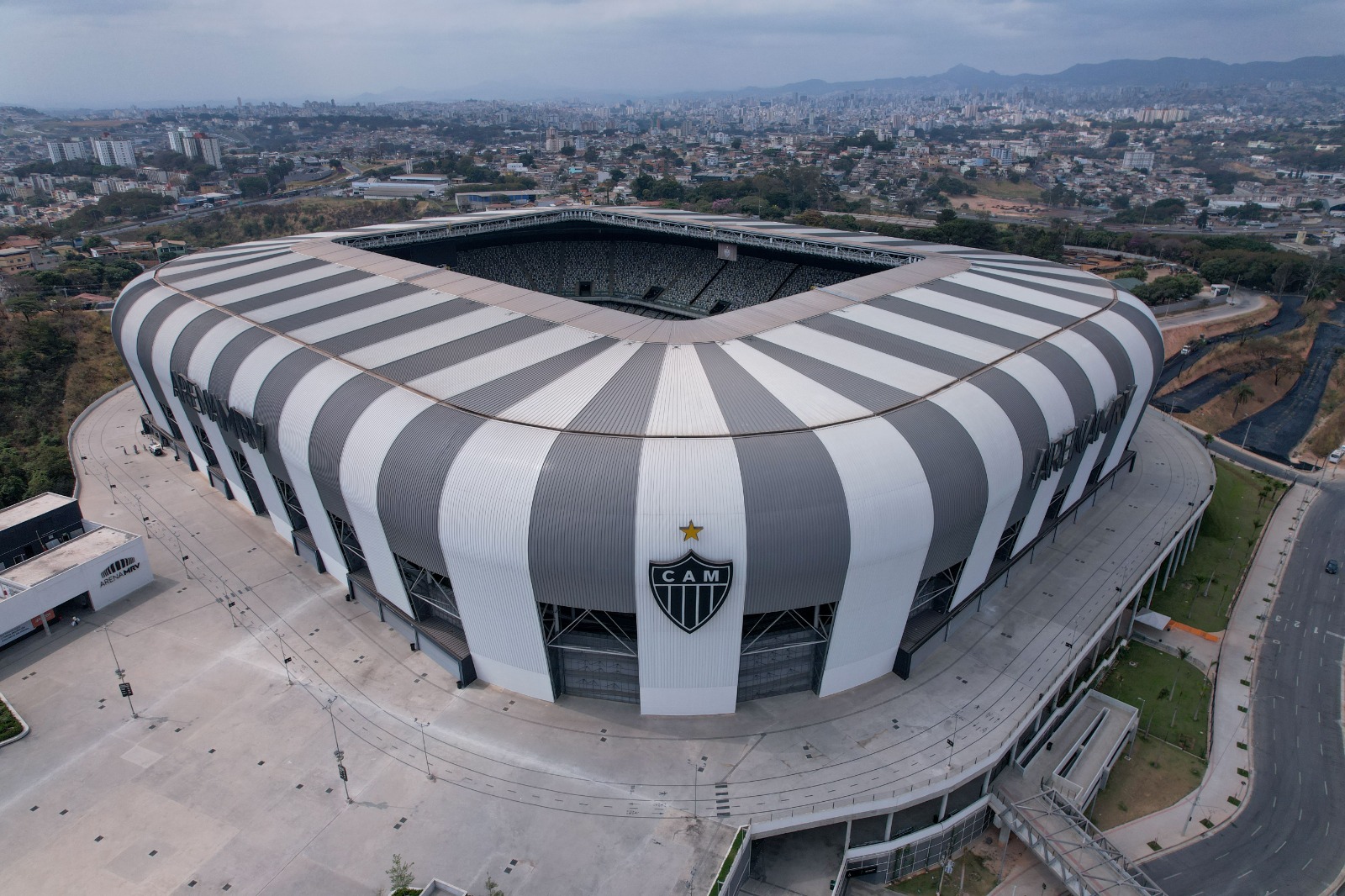 Atlético-MG: Benefícios e Desafios do Novo Gramado Sintético