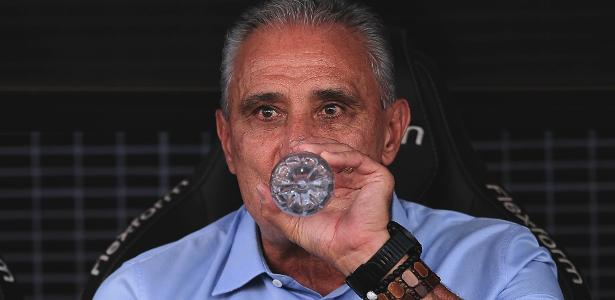 Corinthians Supera Flamengo: Tática e Emoção em Campo