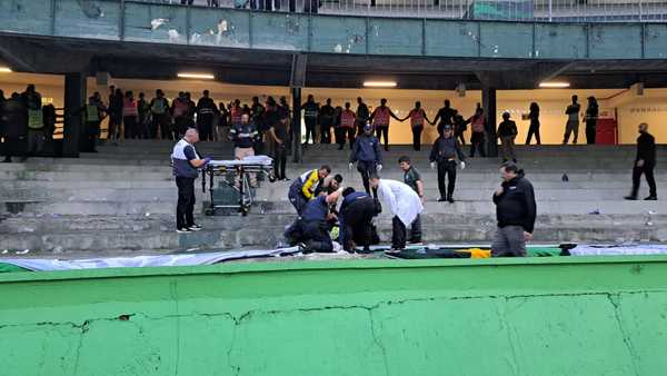 Triunfo e Tragédia no Couto Pereira: Emoção até o Último Minuto!